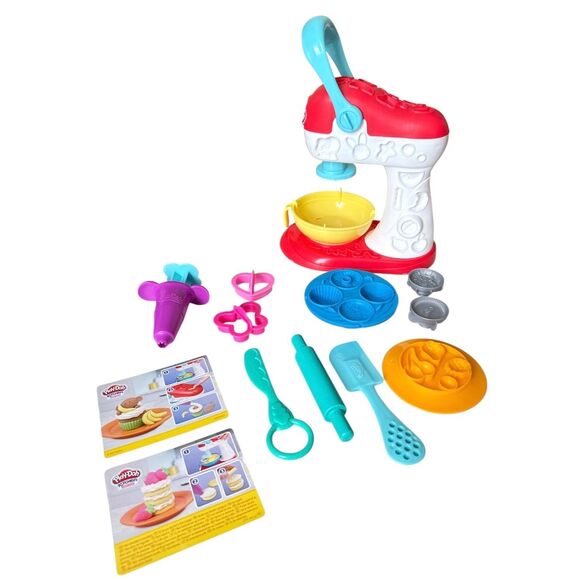 PLAY-DOH Kitchen Creations Spinning Treats Mixer Baking Cooking Toys w/ BONUS - Picture 1 of 8